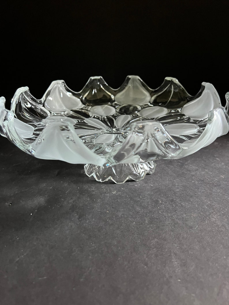 Mikasa, Crystal Serving Dish, Sunflower Pattern, Clear, Wedding Present, Like New, Vintage, Circa 1980s, Gift Ware image 3