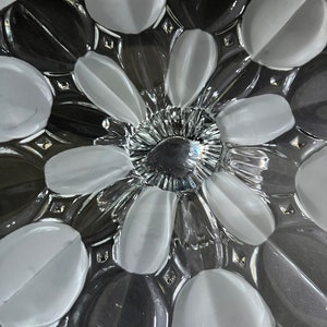 Mikasa, Crystal Serving Dish, Sunflower Pattern, Clear, Wedding Present, Like New, Vintage, Circa 1980s, Gift Ware image 7