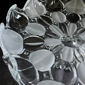 Mikasa, Crystal Serving Dish, Sunflower Pattern, Clear, Wedding Present, Like New, Vintage, Circa 1980s, Gift Ware image 5