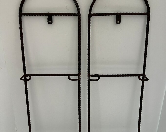 Plate Display, Vintage Wrought Iron Plate Hanger, Hand Display