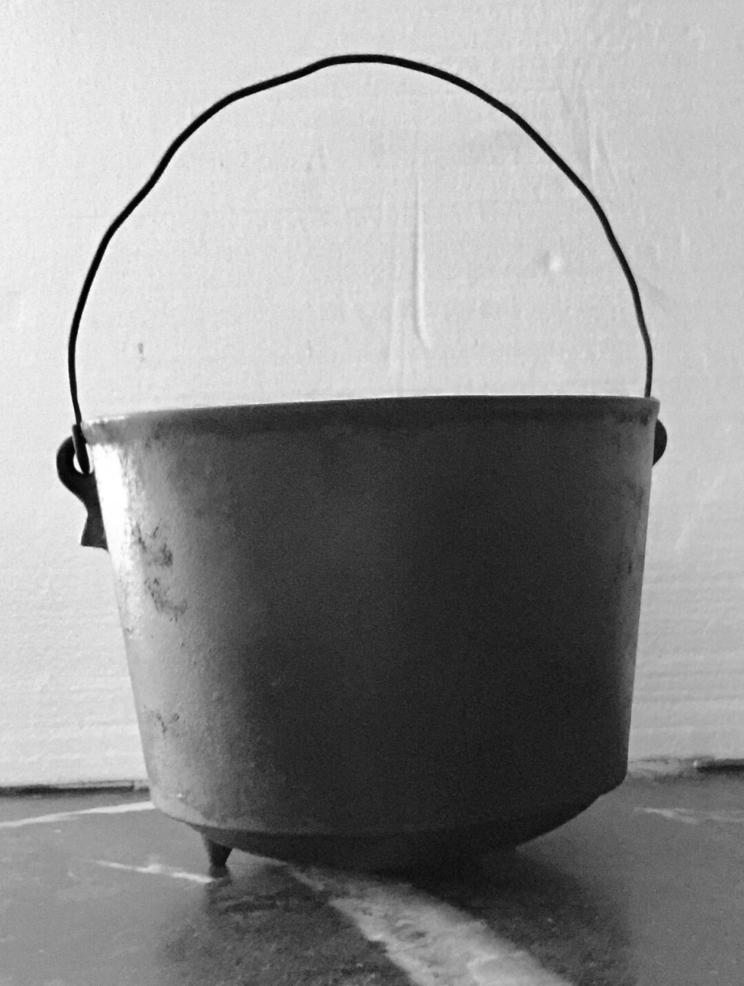 Cast Iron Hanging Fire Place Pot Footed Antique Etsy