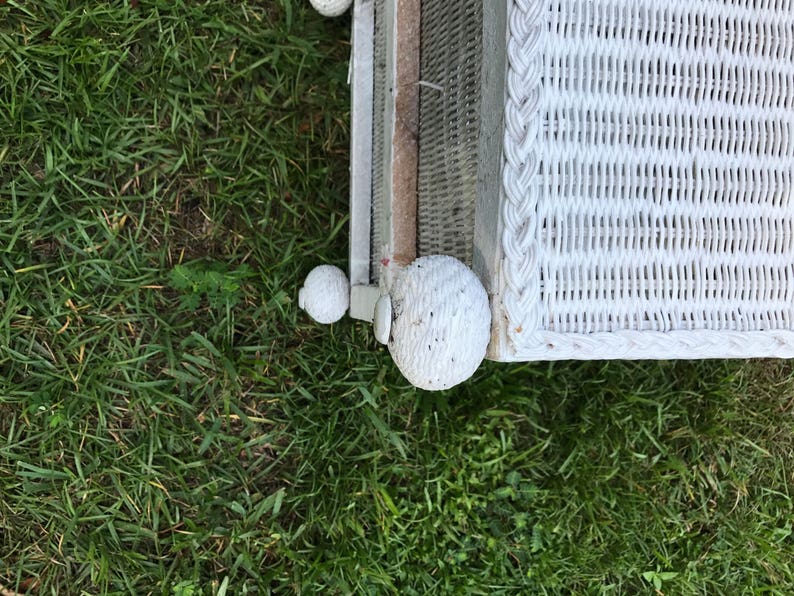 Vintage White Wicker Table End Table Stand One Drawer Etsy