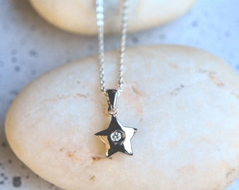 Tiny silver star necklace,sterling silver star pendant setting with diamond CZ on dainty sterling silver flat cable chain,little silver star