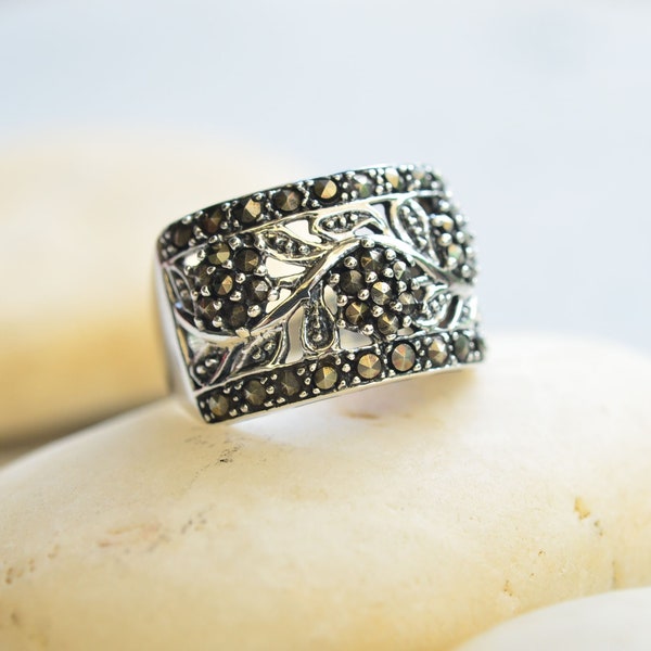 Sterling silver marcasite ring, silver branches of flowers and leaves, silver 925 plant marcasite ring