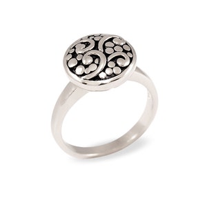 Sterling silver 925 ring balinese style