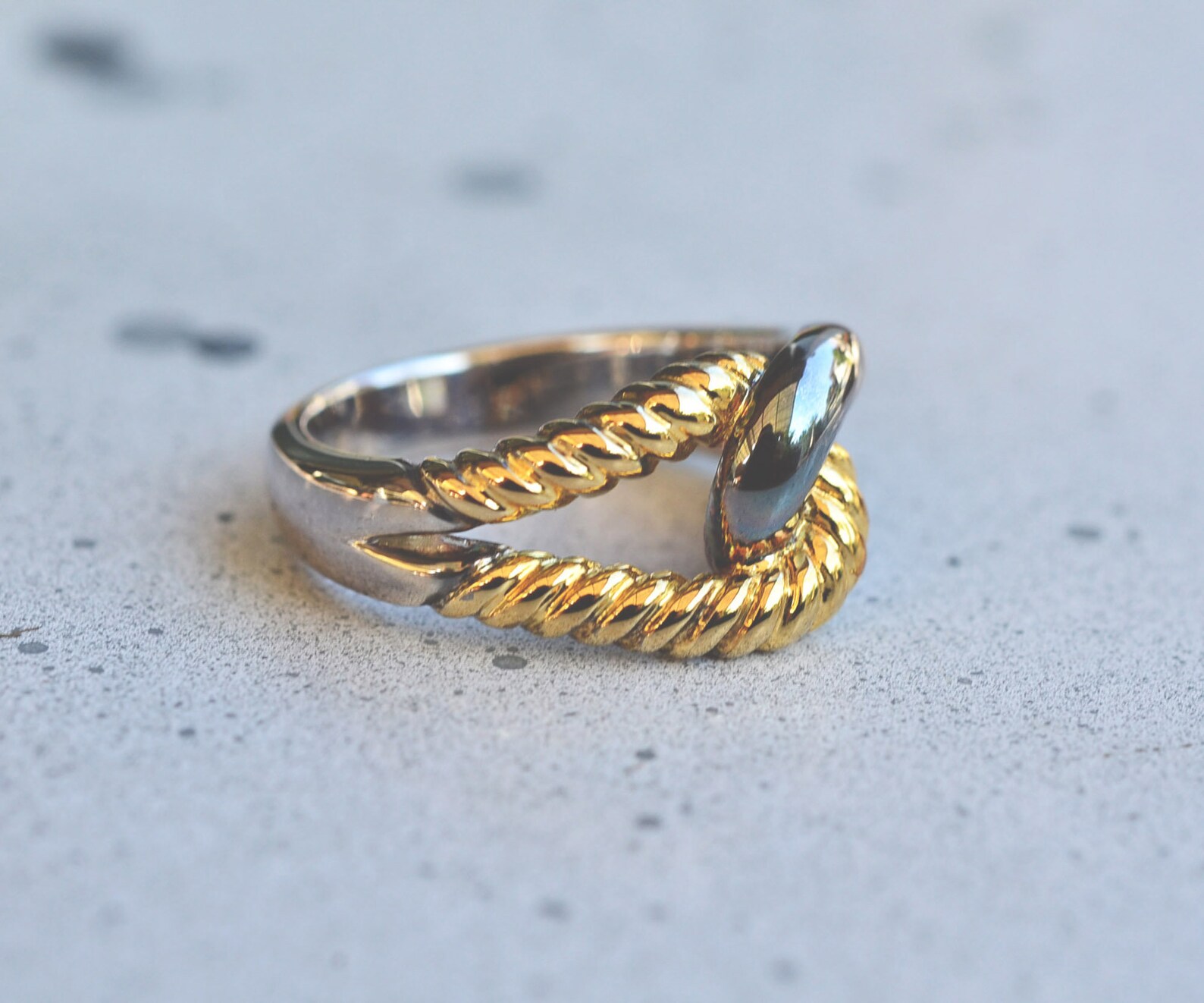 Twisted rope ring two tone of yellow gold 18K and Rhodium Etsy