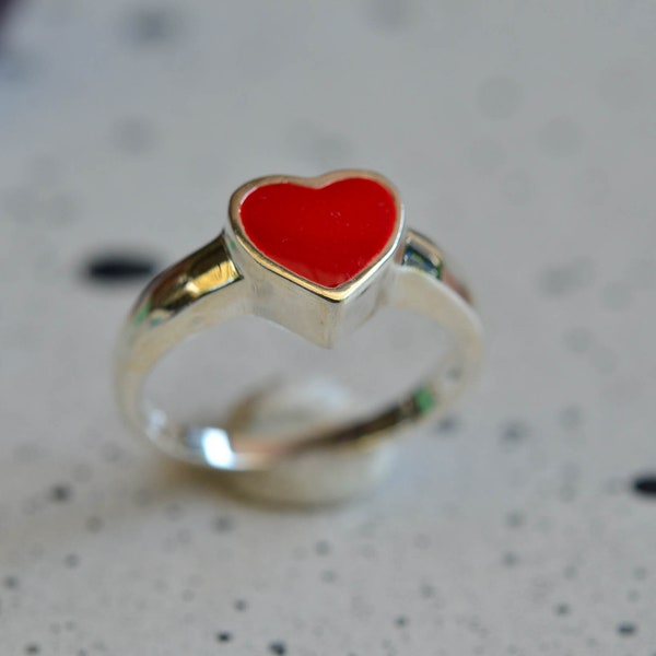 Silver red heart ring, Sterling silver red enamel heart (8mm) band ring for everyday wearing, Promise ring,Gift for girlfriend,heart jewelry