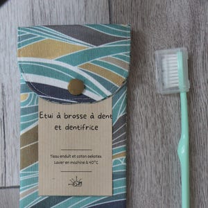Zahnbürsten- und Zahnpasta-Etui für unterwegs