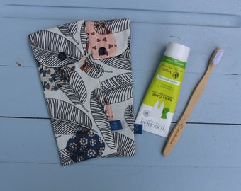 Toothbrush and toothpaste case for on the go