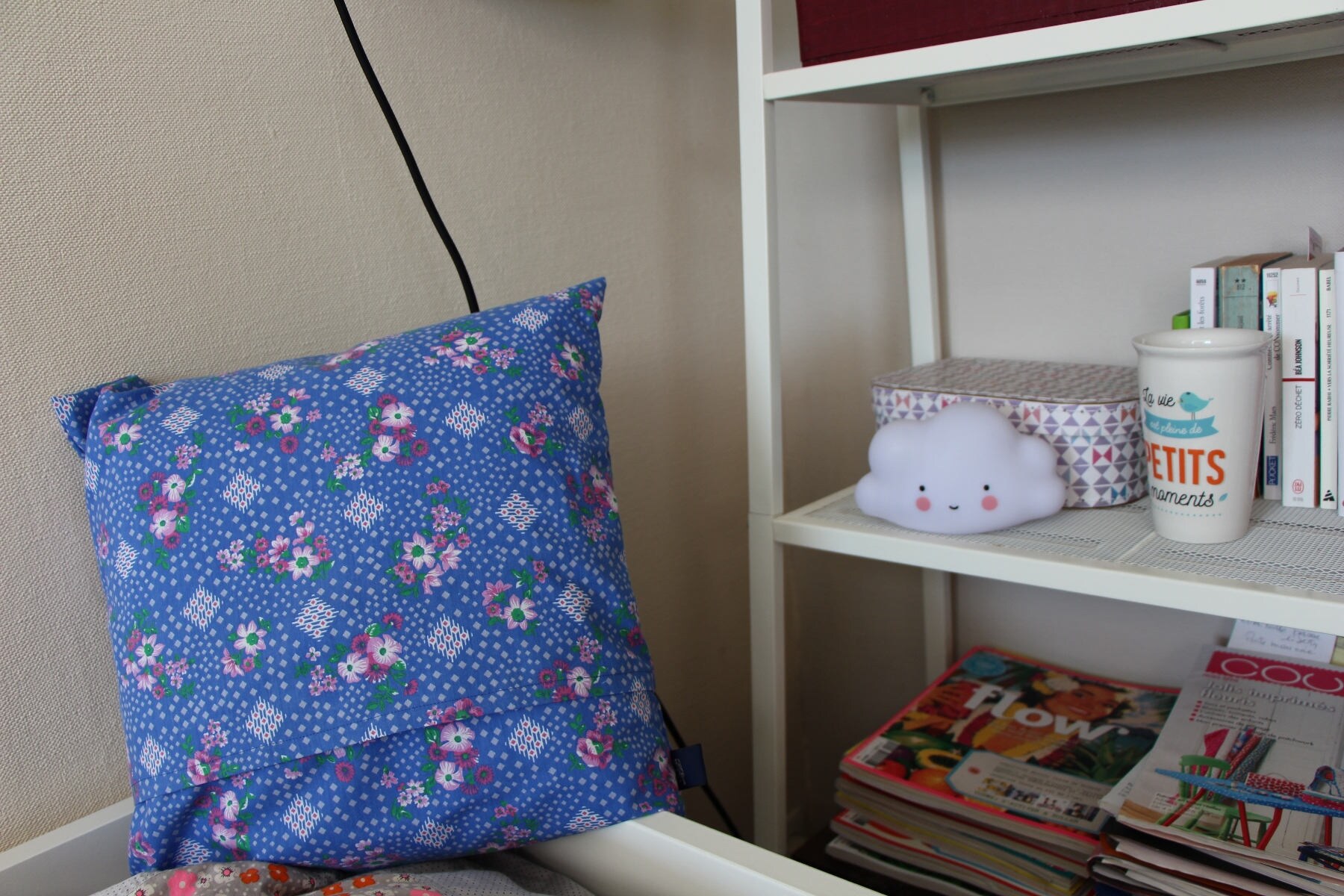 Housse de Coussin 40x40 Vintage Bleue à Fleurs