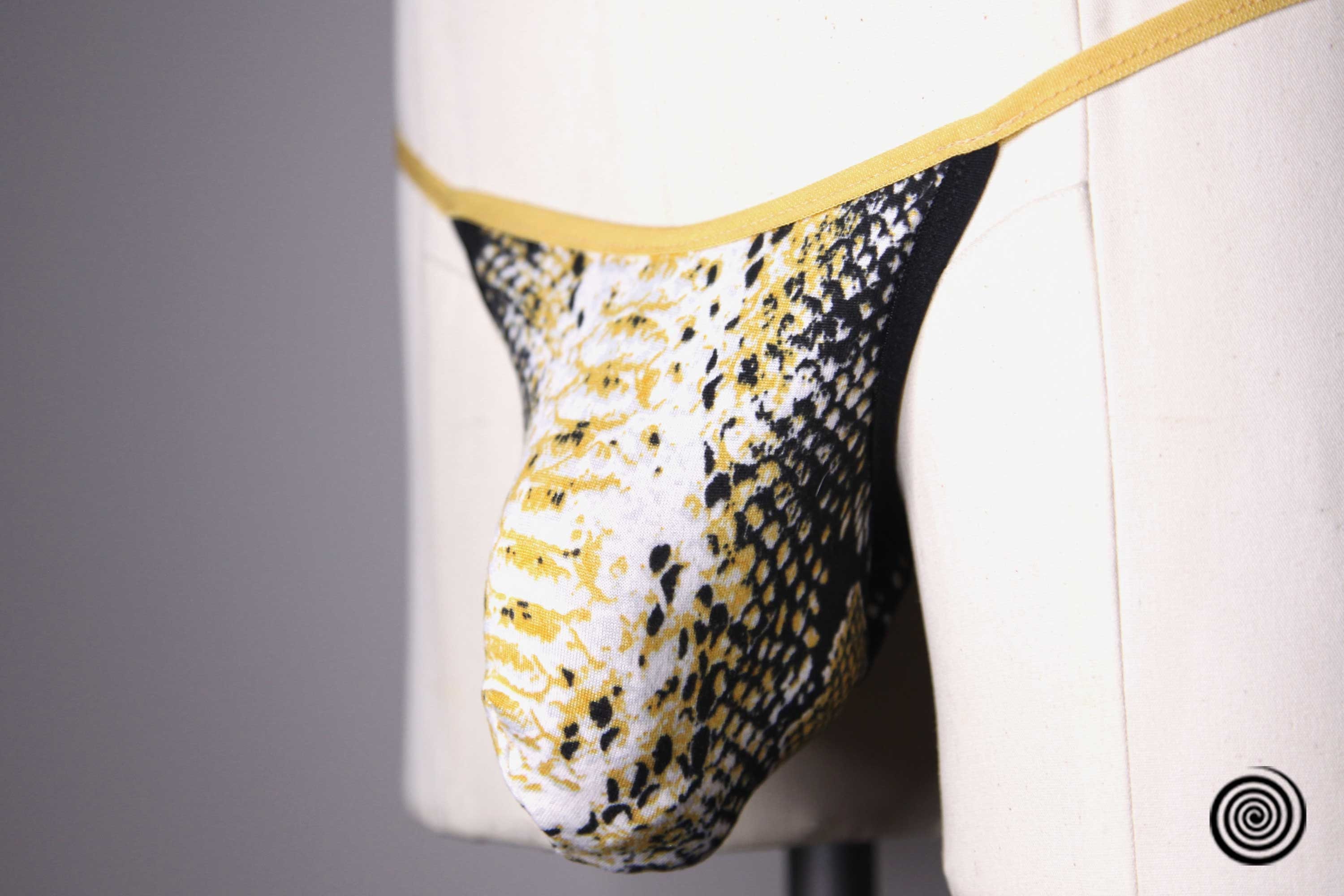 Serpentine Snake Print Strapless Thong Bikini Two Piece Swimwear Anaconda  Python Tube Top -  Canada