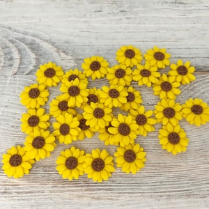 Fondant Sunflower Cake Topper Edible Sunflowers Fondant Sunflower Sunflower Cake Decorations Sunflower Cupcakes Sugar Sunflower