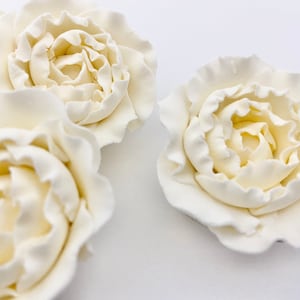 Ivory Ranunculus Cake Topper Sugar Flowers Cake Decoration Gum Paste Ranunculus