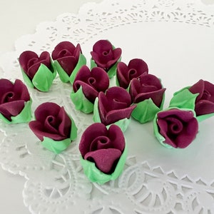 Mini Burgundy Royal Icing Rosebuds: Edible Cake Flowers