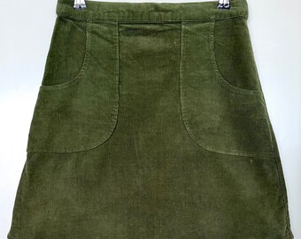 90's Green Corduroy Skirt with pockets