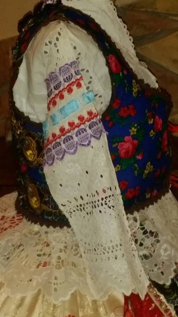 Wonderful hungarian folk costume!