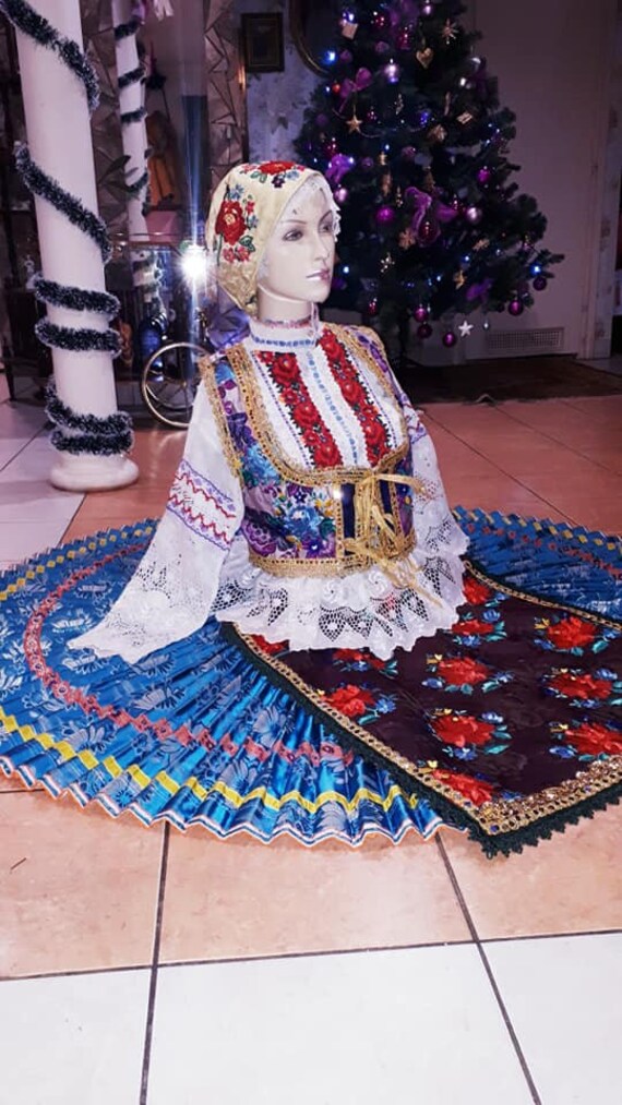 Wonderful Hungarian folk costume from Sióagárd!