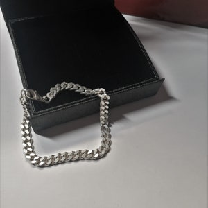 Bransoletka krawężnikowa 22 cm, zapięcie zatrzaskowe ze srebra 835 SA124