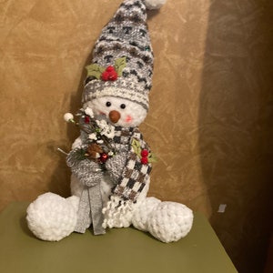 BEST SELLER McMittens Snowman, Plush Sitting Snowman, Decorated Sitting Snowman, Farmhouse Decor, Snowman Decor