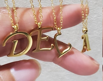 Erste Halskette / Charm Halskette / Buchstabe Halskette / Anhänger Halskette
