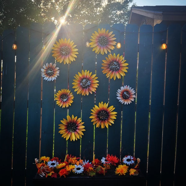 Metal Sunfowers,  Fence Flowers,  Fence Decoration,  Metal Flowers for Fence or Tree, Metal Flowers