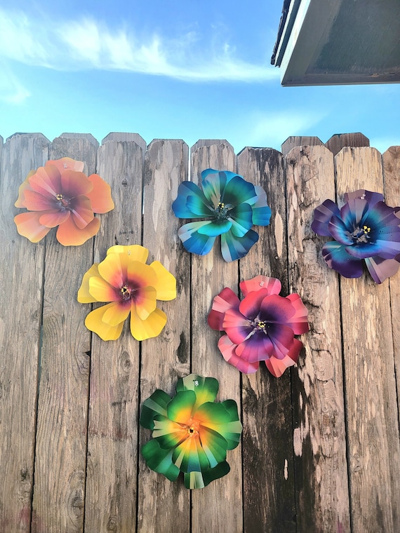 Metal Hibiscus Flower: Colorful Garden Fence Decor - Etsy