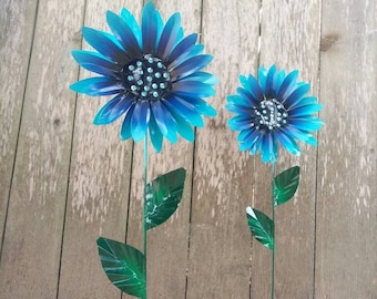 Metal Flower Garden Stake,  Metal Sunflower Garden Art,  Metal Garden Decor,  Sunflower Yard Decoration, Blue Sunflower