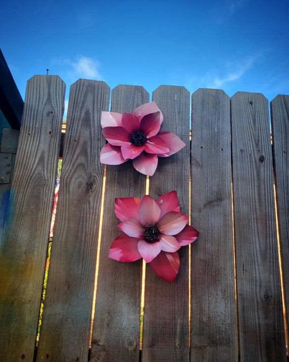 Metal Cherry Blossom: Pink Garden Fence Decor