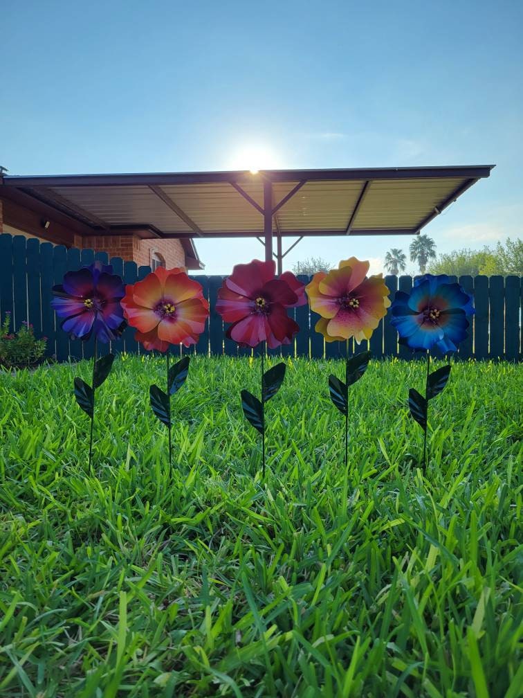 Flower Garden Stakes, Metal Garden Stakes Yard decoration, Metal Flower, Metal Art, Garden Decor, Metal Hibiscus, Metal Skulpture