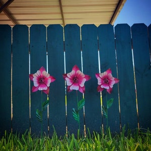 Metal Flower Garden Stake,  Columbine Flower Garden Art,  Metal Garden Decor,  Yard Decoration (Set of 3)