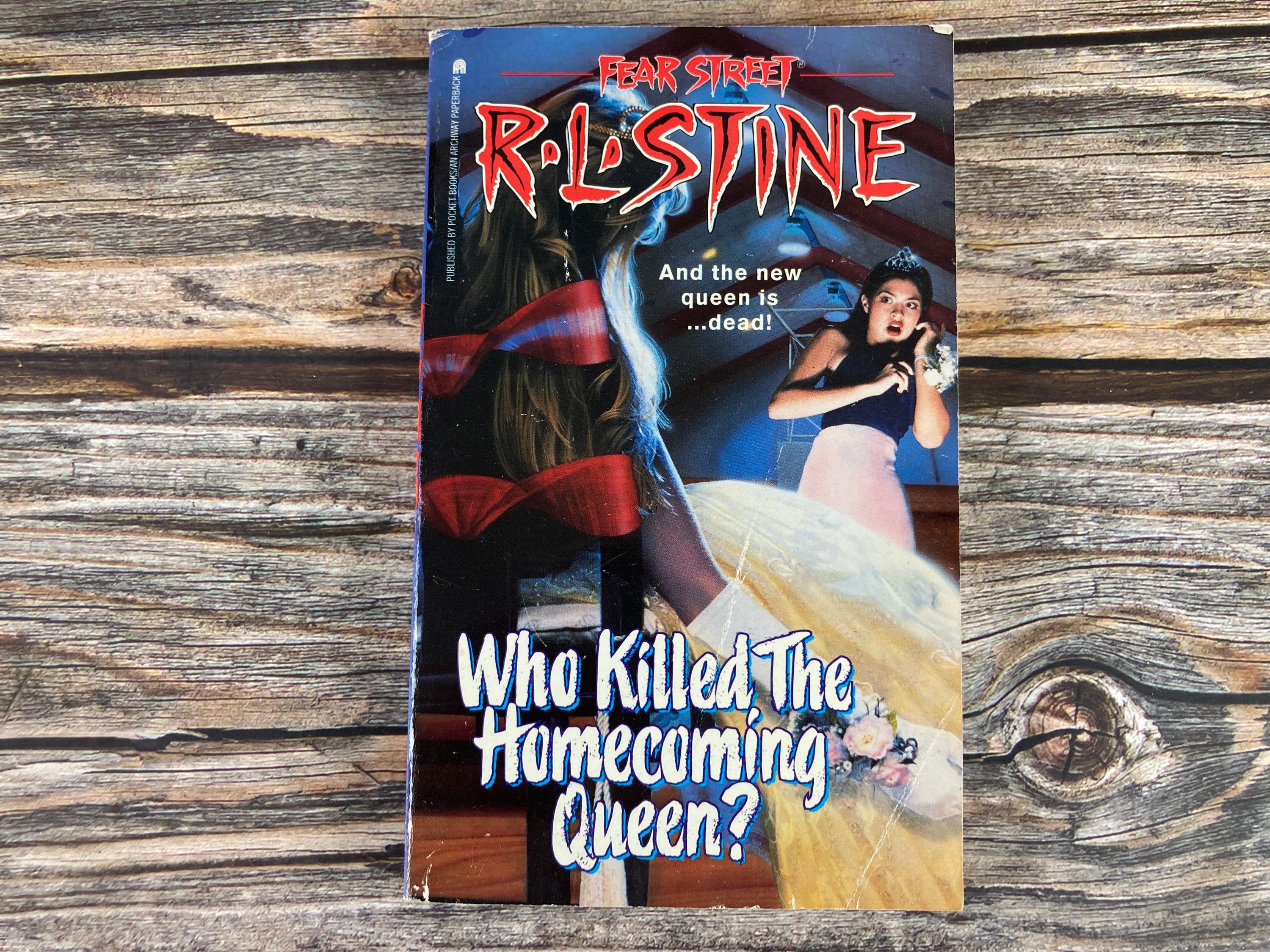 Who Killed the Homecoming Queen? by R. L. Stine - Fear Street Books Archway Paperback Horror, Young Adult Horror Paperback Books 90s YA