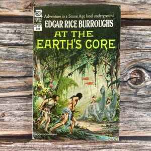 At The Earth&#39;s Core by Edgar Rice Burroughs | Ace Books Science Fiction 1960&#39;s Sci Fi Fantasy Vintage Paperback