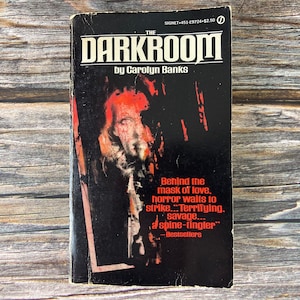 The Darkroom by Carolyn Banks -  Signet Horror Books - Signet Paperback Horror 1980s Paperback Horror - Warped Book