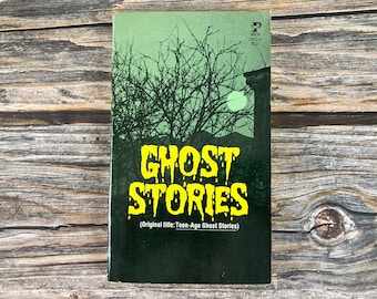 Ghost Stories Paperback | Pocket Paperback - 1960s Books