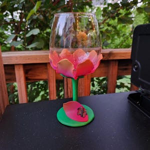 Sunrise Flower Wine Glass