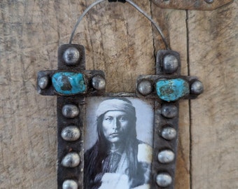 Turquoise pendant with crosses