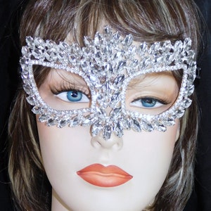 Silver W. Marquise,Round Rhinestone Crystal Masquerade Mask Mardi Gras Party / 1044
