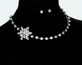 Silver Rhinestone Crystal Flower Wedding Choker Necklace and Earrings Set /09411