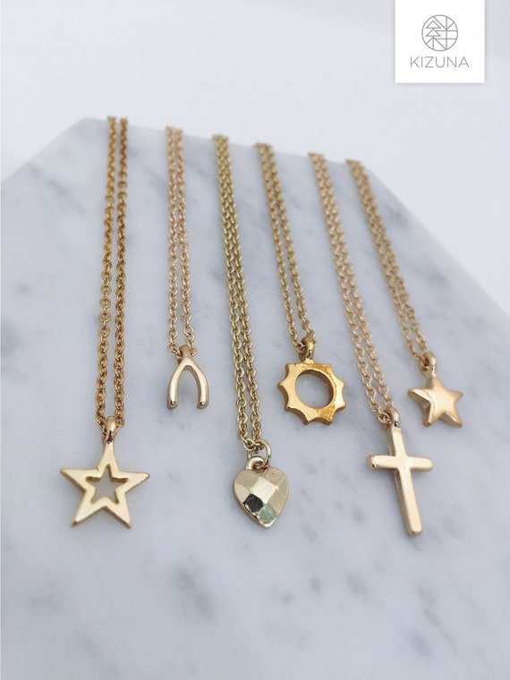 Horseshoe star necklace sale