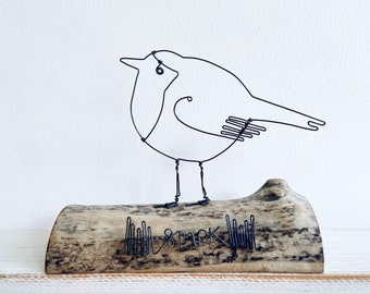Wire Robin on waxed driftwood. Wire art. Driftwood art. Bird art. Birthday gift. Anniversary gift.