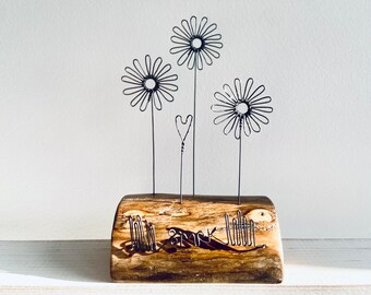 Mini Wire Daisies & Heart on waxed Driftwood. Driftwood art. Wire flowers. Wire Art. Valentines Day. Mothers Day.