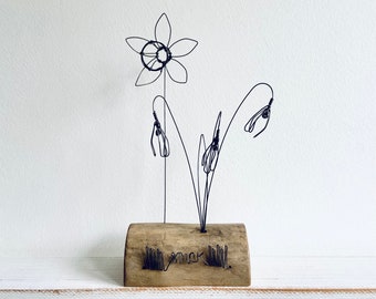 Wire Daffodil & Snowdrops on waxed driftwood. Valentines gift. Mothers Day gift. Spring Flowers.  Wire art. Free standing. Driftwood art.