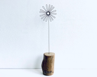 Wire daisy on waxed driftwood. Driftwood art. Freestanding. Wire Art. Valentines Day. Mothers Day. Flower.