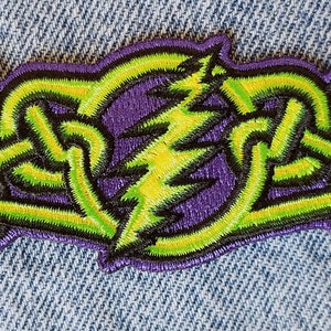 Grateful Dead Patch- Slipknot Bolt- Celtic weave with13 point  lightning Bolt. 100% embroidered patch. Iron on backing.