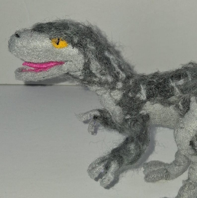 Fuzzy Raptor Dinosaur Yutyrannus Raptor Fuzzy Felt Pipe Cleaner Poseable Unique ...