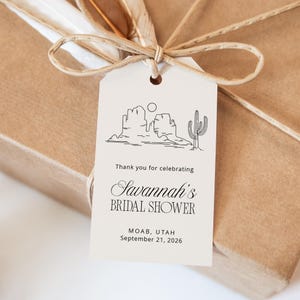 Étiquettes pour cadeaux Western Shower nuptiale, Merci d'avoir célébré, étiquettes volantes dessinées à la main paysage désertique, Bachelorette Merci, SN020W_BGT