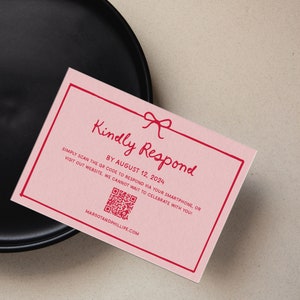 Scheda digitale RSVP per matrimonio con codice QR, collega gli ospiti direttamente al sito web del tuo matrimonio, design stravagante con nastro e fiocco, SN800_RSQ