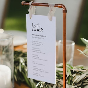 „Let's Drink“-Barmenü, ultra-minimalistische Vorlage, die Getränkeliste, markantes Serif-Menü, Weinkarte an der Rezeption, druckbares DIY-Menü, SN500BM