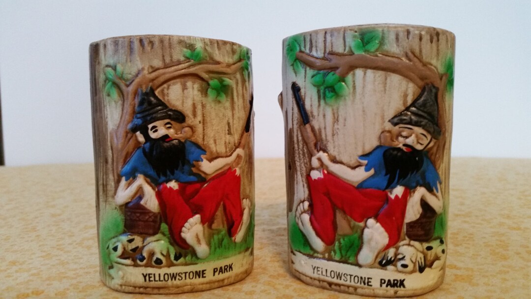 Vintage Yellowstone Salt and Pepper Shakers Hillbilly Men Dogs and Guns