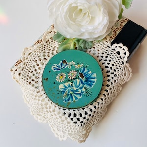 Beautiful  Rare Rex Fifth Avenue Compact / Hand Painted Floral Design.